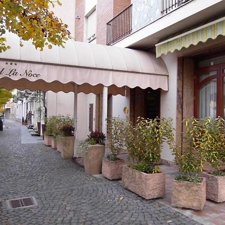 Hotel La Noce Chivasso Buitenkant foto
