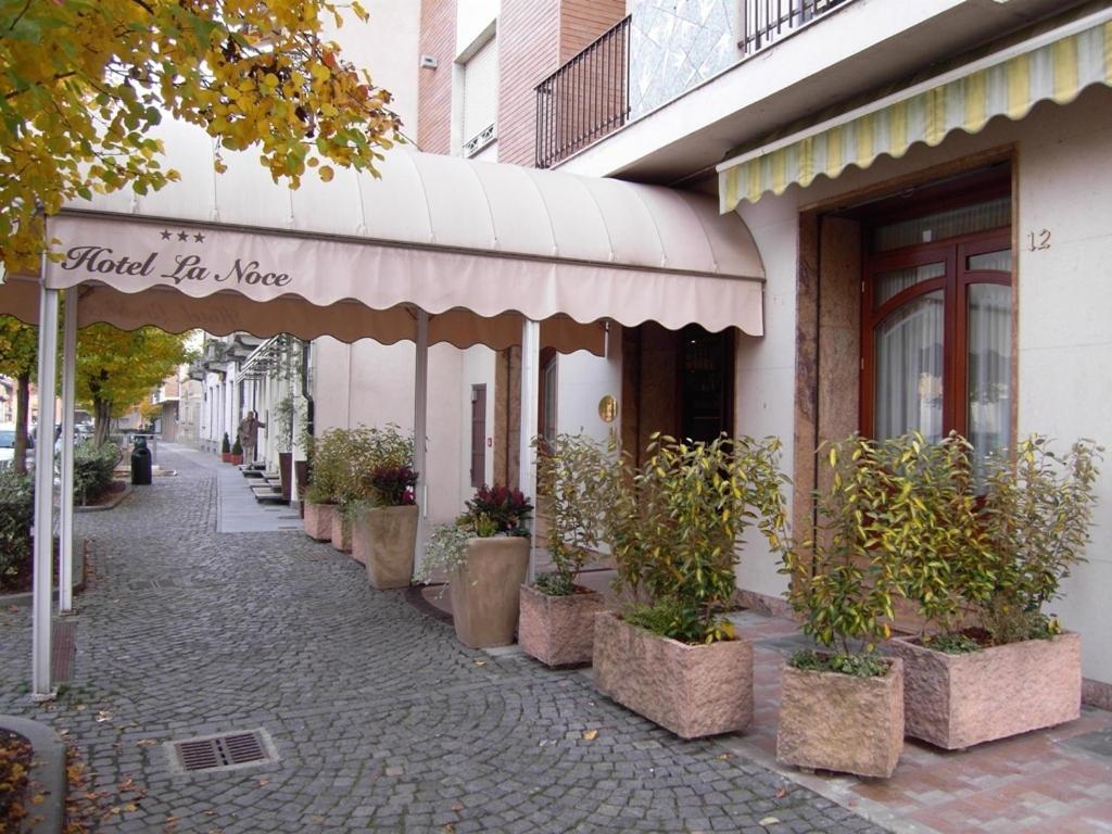 Hotel La Noce Chivasso Buitenkant foto